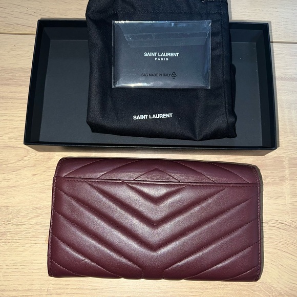 Burgundy YSL wallet - Picture 2 of 4